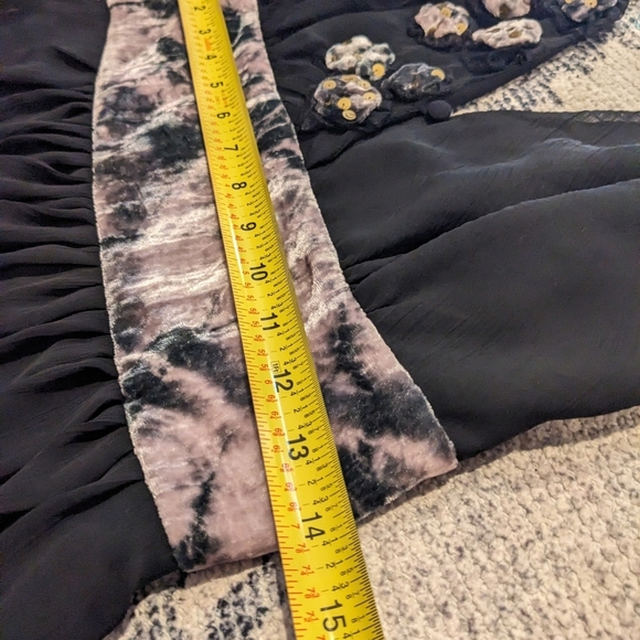 NWT V-Neck/ black decorated Dress size S - Picture 6 of 7